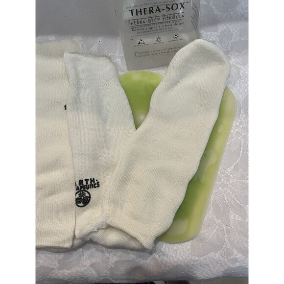 Earth Therapeutics Foot Warming Sox Never Used - Picture 6 of 8